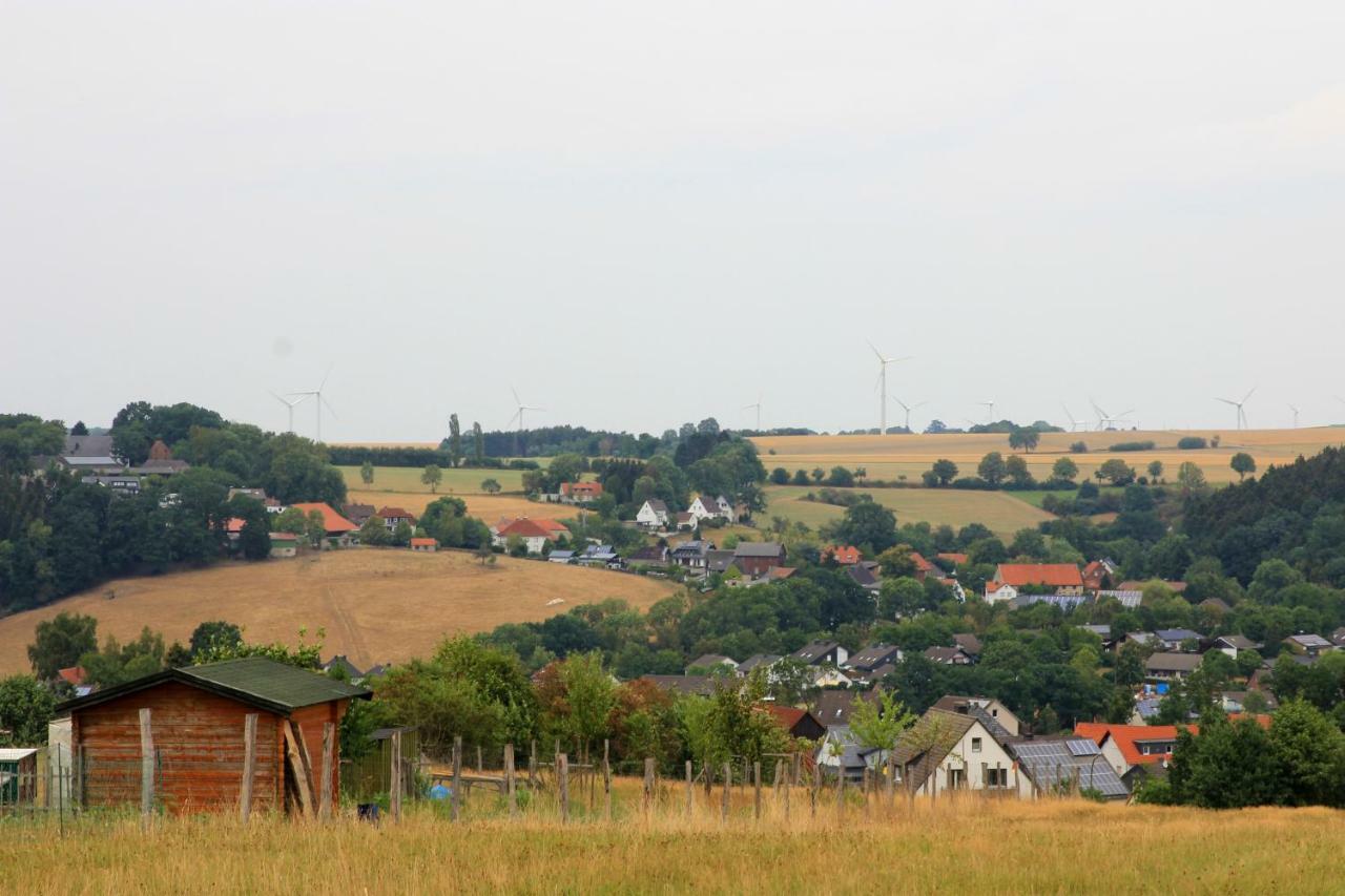 Bed And Breakfast Am Hoehenweg Warstein Eksteriør bilde